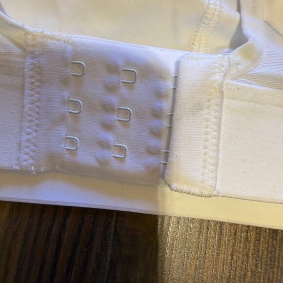 NWT Athleta Advance High Impact Sports Bra Size 38C - Picture 5 of 10